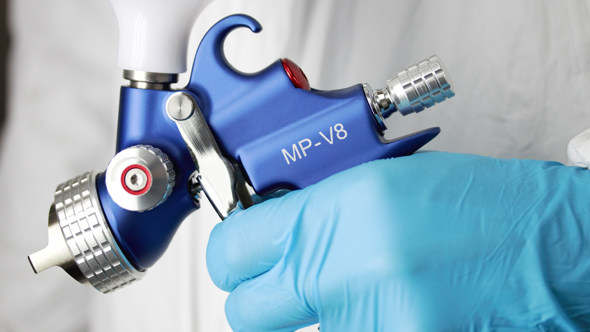 Fuji Spray MP V8 Spray Gun   1.3mm   600cc Nylon Cup 6852G MP V8 N