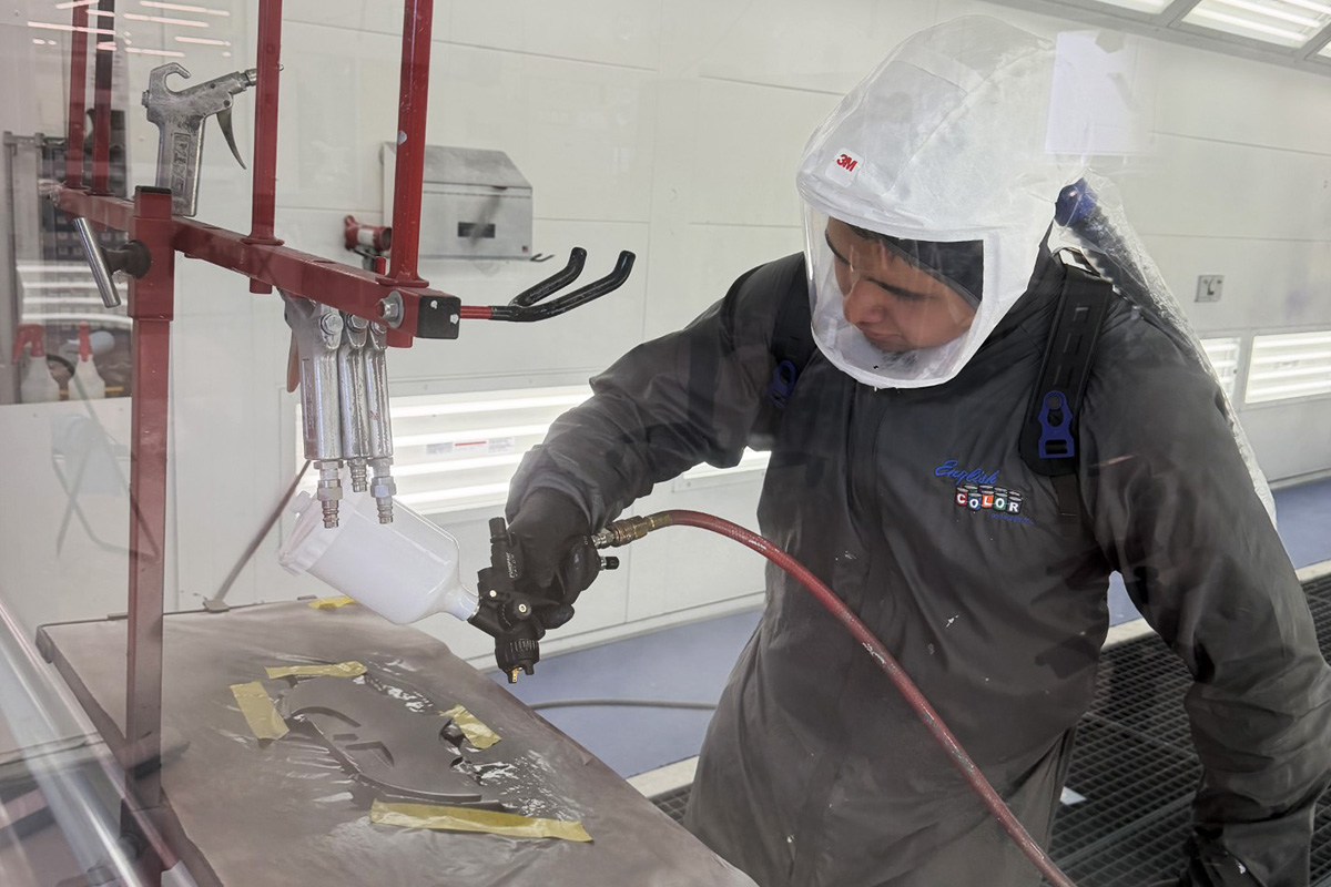 VALOR Mini H50 spray gun in collision repair training